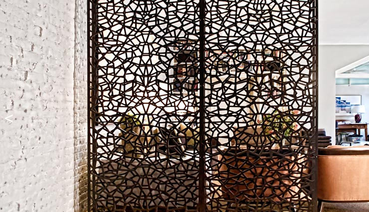 आकर्षक स्लाइडर और पार्टीशन की मदद से दें घर को नया लुक, मिलेगा नयापन
