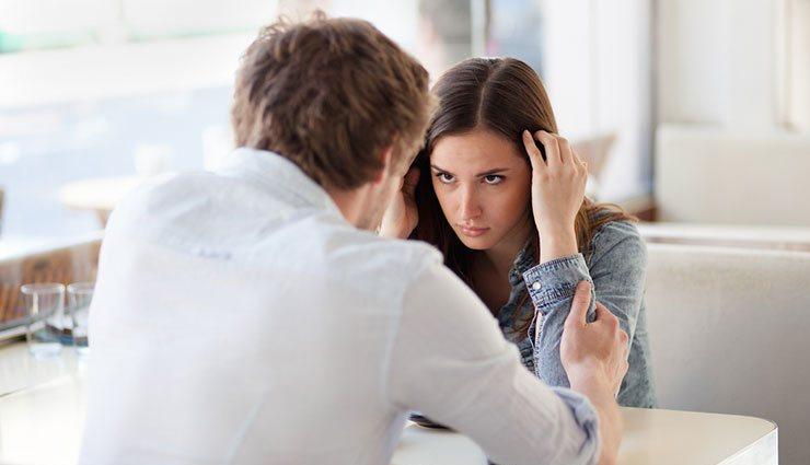 रिलेशनशिप में कभी ना आने दें ये झूठ, बर्बाद हो सकता हैं आपका रिश्ता lie in relationship,relationship tips