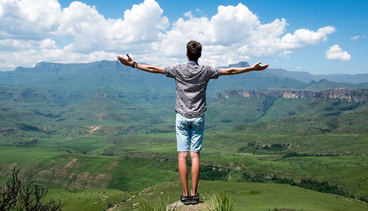 quotes on life,quotes,famous quotes,living life tips