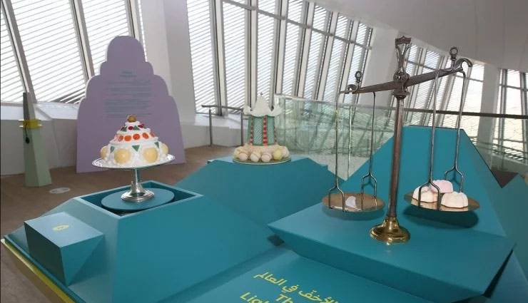 हवा से बनी से ये मिठाई, वजन मात्र 1 ग्राम weird news in hindi,world records news in hindi,world record,world lightest desert,world lightest sweets