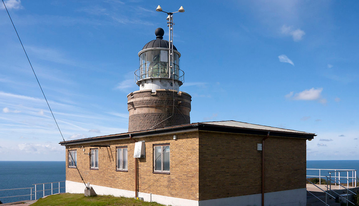 lighthouse in the world,kullen lighthouse,les eclaireurs lighthouse,portland head lighthouse,jeddah lighthouse,enoshima lighthouse,bell rock lighthouse