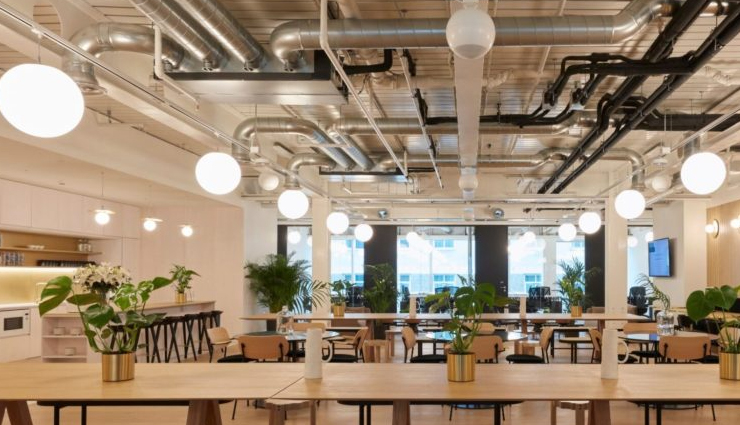 lighting and customer perception in commercial spaces,the influence of lighting on customer experience,impact of lighting on customer impressions in commercial environments,enhancing customer perception with effective lighting design,lighting effects on customer behavior in commercial spaces,optimizing lighting to improve customer satisfaction,creating positive customer impressions through lighting choices,lighting design for positive customer perceptions in commercial settings,how lighting affects customer perception in business establishments,the role of lighting in shaping customer experiences in commercial spaces