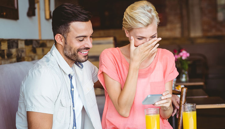 how to respond to a guy confession,handling a guy admission of liking you,reply to a guy who likes you,what to say when a guy expresses interest,reacting to someone romantic feelings,acknowledging a guy affection,ways to reply to i like you,managing a guy admission of attraction