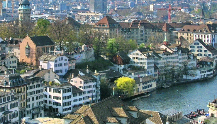 switzerland must-see attractions,matterhorn circuit trek,chateau de chillon castle visit,jet deau fountain geneva,kapellbrucke lucerne,zentrum paul klee museum bern,fraumunster church zurich,rheinfall waterfall experience,st. gallen university town exploration,bern old town unesco site,fotomuseum winterthur photography,lindenhof hill zurich history,lokremise st. gallen cultural events,swiss travel destinations,alpine adventures switzerland,historic landmarks switzerland,swiss cultural heritage,outdoor activities switzerland,top tourist attractions switzerland,swiss museum visits