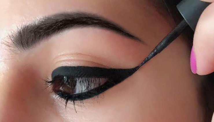 eye liner,eyes,beauty tips,tips to care eye,eye care tips,drawbacks of eye liner