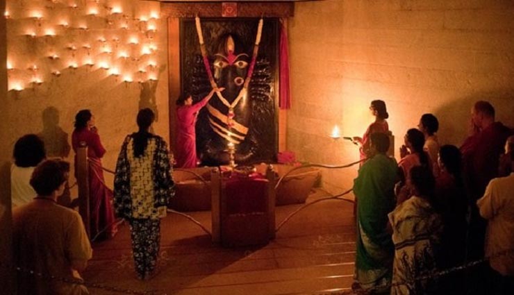 no mans allowed in this place,ima keithal,holidays,travel