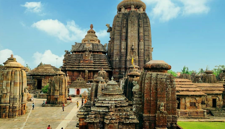 odisha famous temples,best temples to visit in odisha,famous hindu temples in odisha,temples of odisha: a spiritual journey,top pilgrimage sites in odisha,odisha temple architecture,spiritual retreats in odisha,odisha temple tourism,sacred places in odisha,temples of ancient odisha