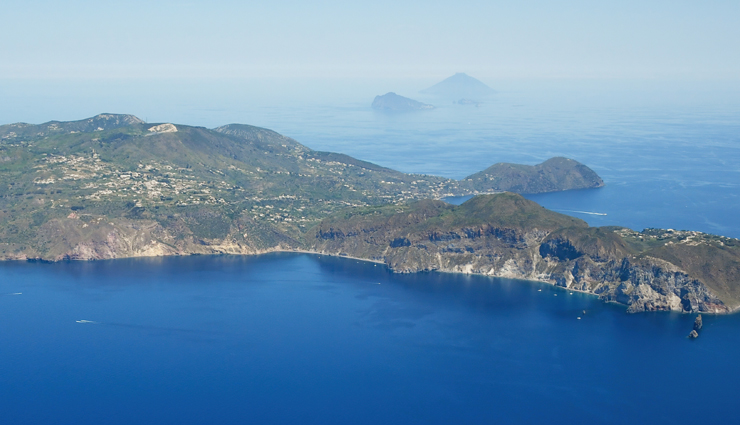 italy tourist attractions,top attractions in italy,must-see places in italy,popular tourist sites in italy,iconic landmarks in italy,famous attractions of italy,sightseeing in italy,italy must-visit destinations,historic sites in italy,cultural attractions of italy,natural wonders in italy,landmarks and monuments in italy,tourist hotspots of italy,hidden gems in italy,unforgettable experiences in italy