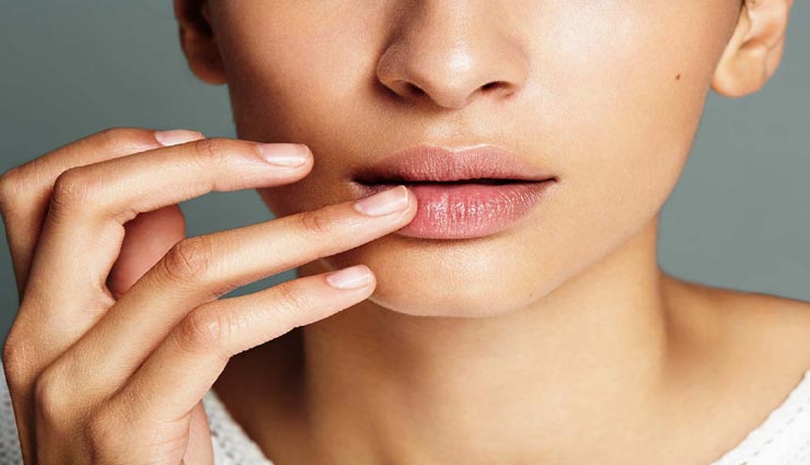 Summer Special : पेपरमिंट ऑयल लिप बाम बनाएगी आपके खूबसूरत होंठ का राज 
