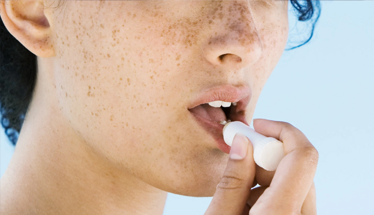 lips,lips beauty in winter,lips care tips in winter,lips beauty,tips to maintain lips beauty,remedies to care lips,beauty,beauty tips