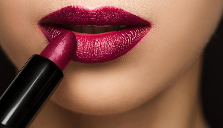 lipstick,matte lipstick,tips to apply lipstick,make up tips,beauty tips,stylish look,nude shade lipstick ,लिपस्टिक, ब्यूटी टिप्स, मेक उप टिप्स, मैट लिपस्टिक, न्यूड शेड लिपस्टिक