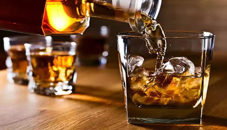 नागौर : रेस्टोरेंट के पीछे ही बना रखा था अवैध शराब का गोदाम, पुलिस ने की कारवाई