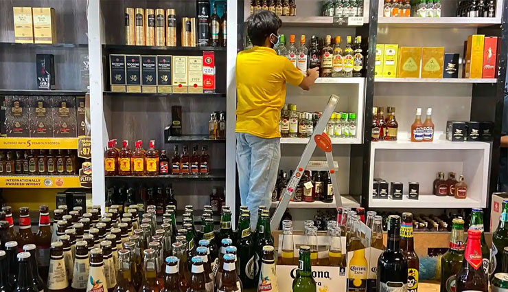 नोएडा में 14 से 26 जुलाई तक बंद रहेंगी शराब और मीट की दुकानें, ये है वजह