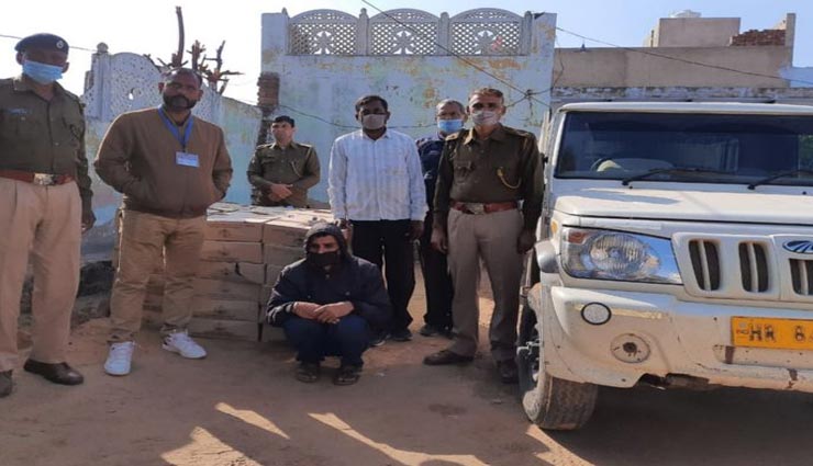 झुंझुनूं : नशे के खिलाफ मिली पुलिस को बड़ी कामयाबी, 90 पेटी अवैध देशी शराब के साथ पकड़ा गया अपराधी