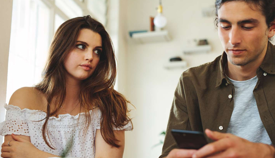 10 Signs You May Be Lithromantic