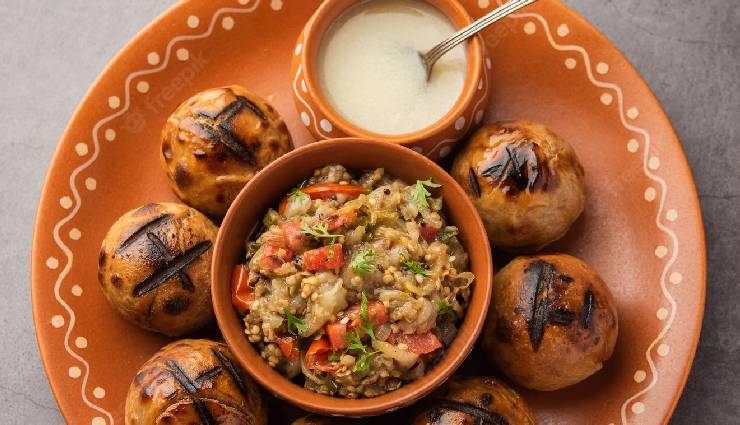 बिहार की पहचान है लिट्टी चोखा, इसका टेस्ट लेने के लिए दूर-दूर से खिंचे चले आते हैं लोग #Recipe
