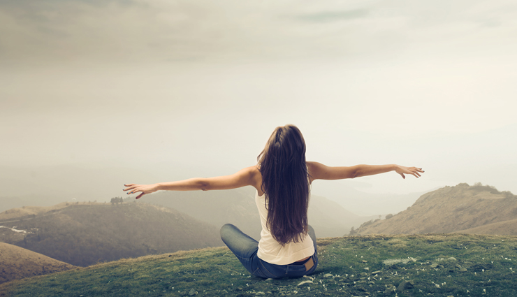 mates and me,falling in love with own self is better than falling for any person,5 reasons why should fall in love with yourself and not any person,why loving yourself is important,why relationship with ownself is important