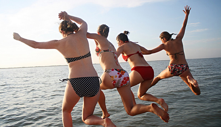 tips for spontaneous living,strategies for living in the moment,embracing unpredictability,living life to the fullest,mindfulness for spontaneity,letting go of rigid routines,trying new things,overcoming fear of the unknown,cultivating a sense of adventure,finding joy in spontaneity