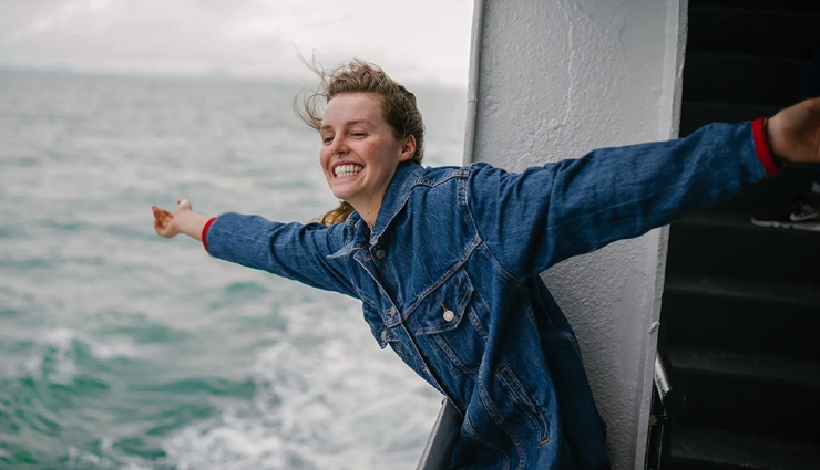 tips for spontaneous living,strategies for living in the moment,embracing unpredictability,living life to the fullest,mindfulness for spontaneity,letting go of rigid routines,trying new things,overcoming fear of the unknown,cultivating a sense of adventure,finding joy in spontaneity