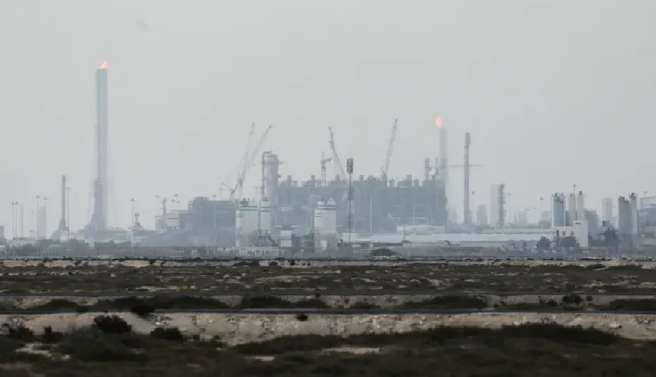 कतर: दुनिया के सबसे बड़े LNG प्लांट पर ईरान का हमला, कई मिसाइलें दागी गईं