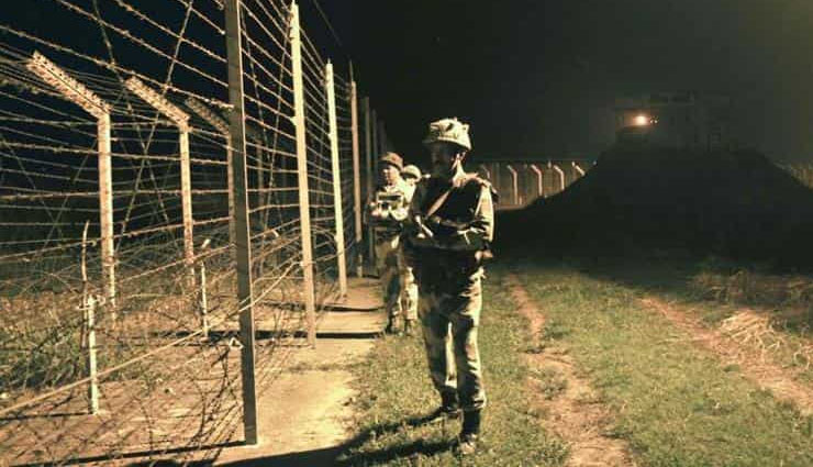 Air Strike के बाद बौखलाया पाक, गांवों को ढाल बनाकर दाग रहा है मोर्टार और मिसाइल, भारतीय सेना के 10 जवान घायल, जवाबी कार्रवाई में 5 चौकियां ध्वस्त 