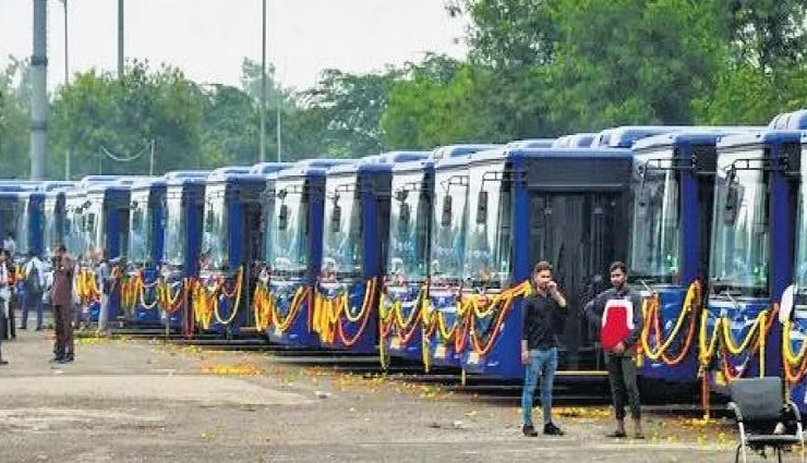 दिल्ली को मिली 500 इलेक्ट्रिक लो फ्लोर बसों को सौगात, दिल्ली बना देश का पहला शहर, दौड़ रही 1300 बसें
