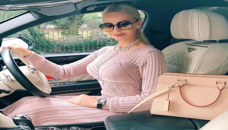 weird news,weird incident,amanda cronin,engagement ring,london