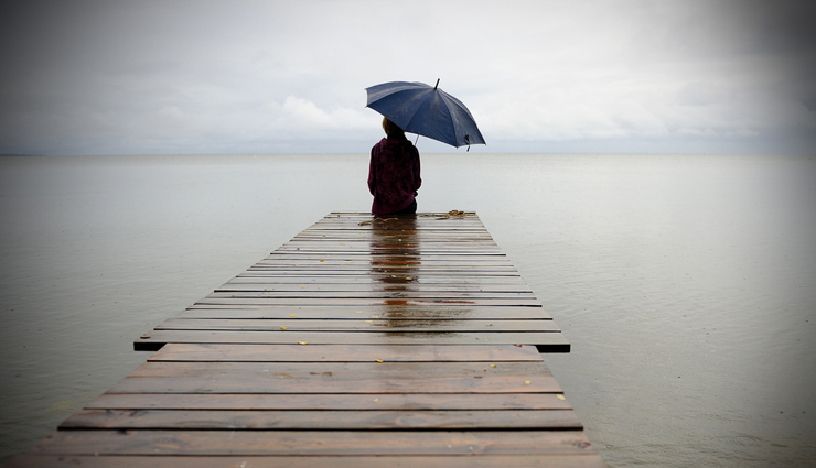 feeling of loneliness,tips to overcome feeling of loneliness,lonely person,personality tips