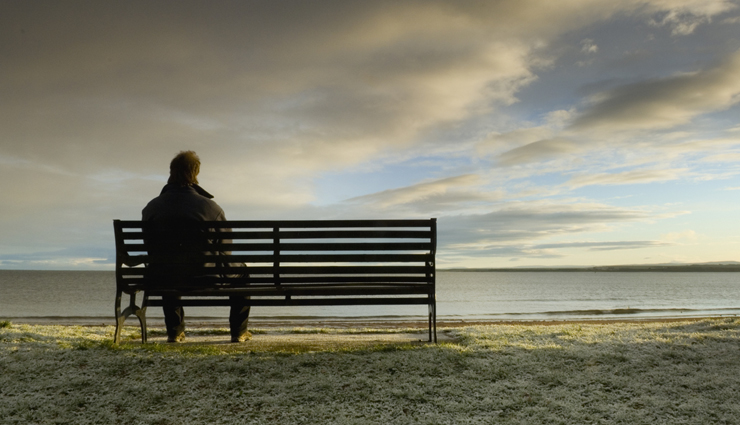 feeling of loneliness,tips to overcome feeling of loneliness,lonely person,personality tips