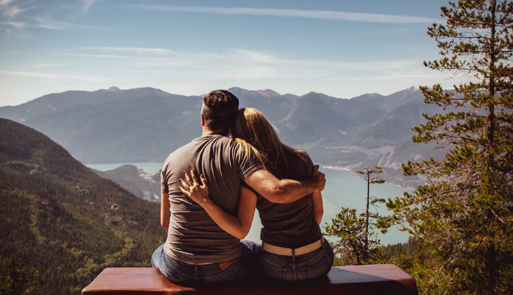 signs of long distance relationship,long distance relationship,relationship tips,signs man wants long distance relationship,couple tips