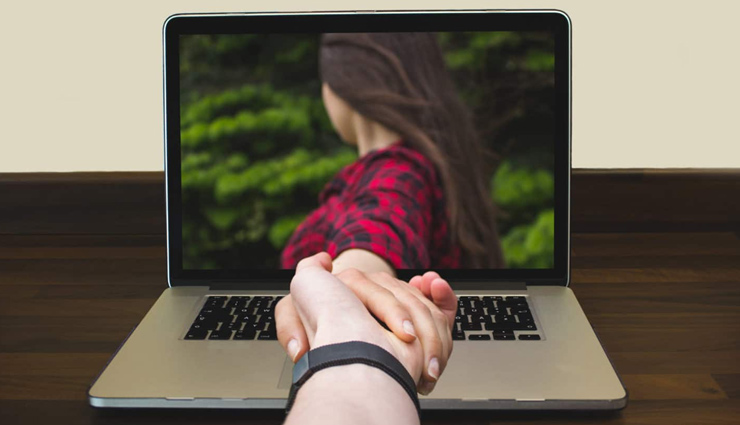5 Ways To Date Remotely During Lockdown