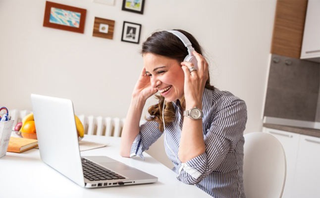 इन तरीकों से दूर रहकर भी बनी रहेगी रिश्तों में गरमाहट relationship,relationship tips,distance relationship,tips to maintain distance releationship,love