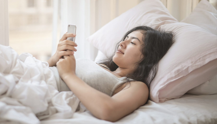 8 Tips To Maintain Healthy Long Distance Friendship