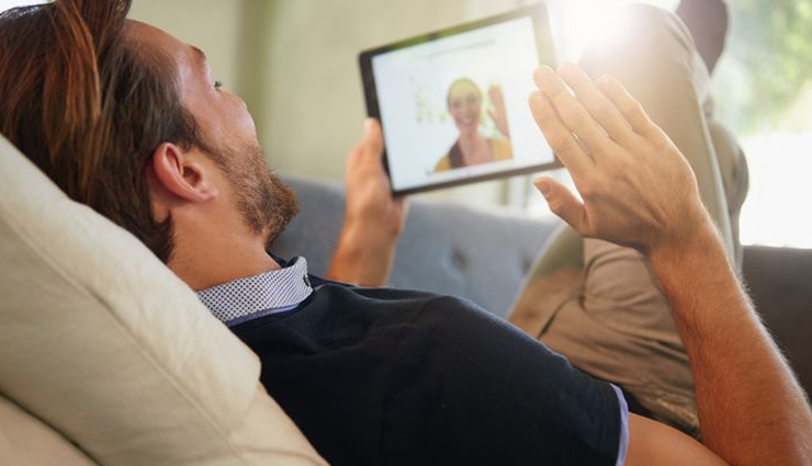 10 Ways To Add Spice To Your Long Distance Relationship