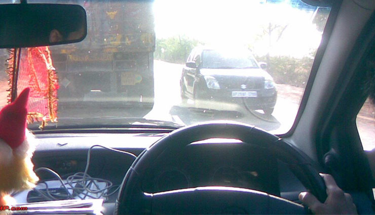 टाइट जींस पहन लॉन्ग ड्राइव करना भारी पड़ा इस युवक को, 45 मिनट सीपीआर देकर डॉक्टरों ने बचाई जान man,jeans,drive,doctors,young man wearing tight jeans on long drive saved lives by giving cardiac arrest,doctors 45 minutes cpr,weird news in hindi