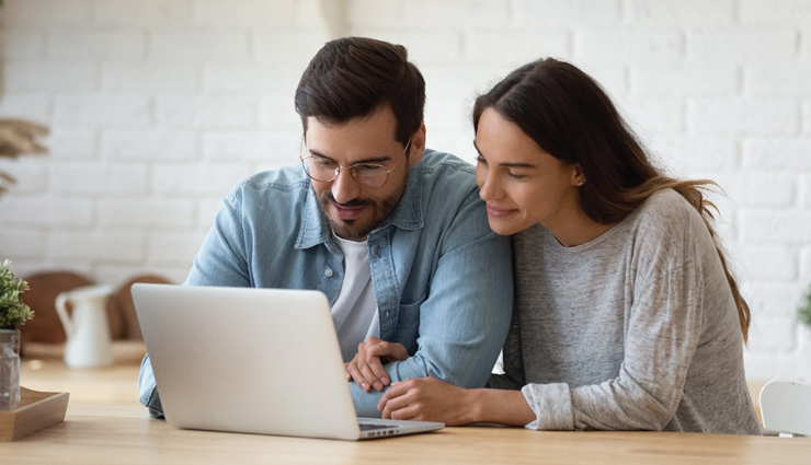 things couples should do right away,couple activities bucket list,fun things for couples to do together,romantic couple activities,bonding activities for couples,ideas for couples to strengthen relationship,things couples should try together,couple relationship goals,relationship-building activities for couples,romantic things for couples to do