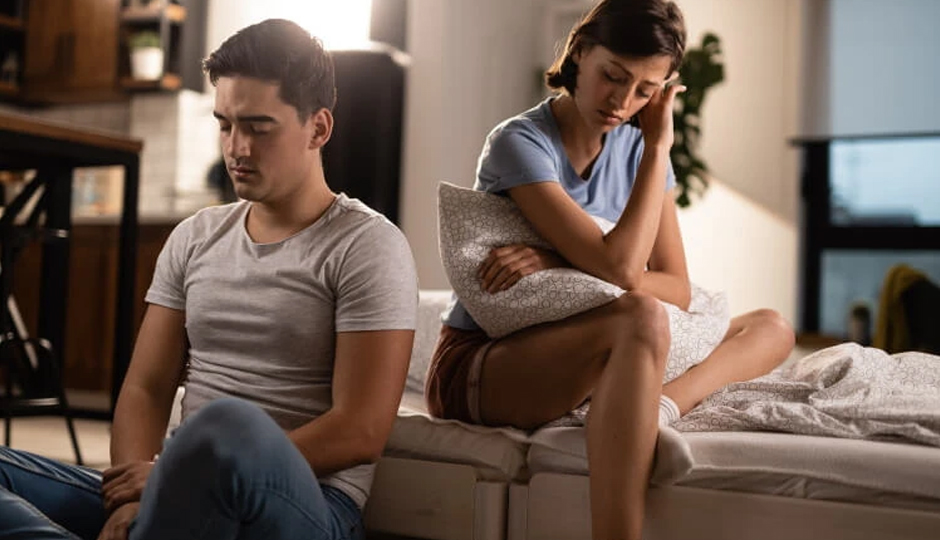 10 Big Signs Your Partner is Losing Interest in The Long Distance Relationship