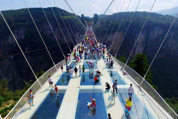 highest glass bridge in the world,glass bridge,china