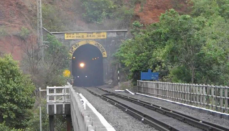 longest tunnels,longest tunnels in india,india,patalpani rail tunnel,tunnel t-49,pir panjal railway tunnel,syama prasad mookerjee tunnel,atal tunnel,trivandrum port tunnel,banihal qazigund road tunnel,sangaldan railway tunnel,rapuru tunnel,karbude tunnel,natuwadi tunnel