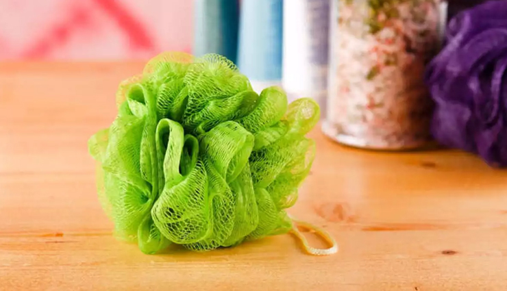 bathing mistakes,skin care errors in bathing,hair care blunders in bathing,common bathing mistakes,effects of improper bathing on skin,effects of improper bathing on hair,bathing tips for skin health,bathing tips for hair health,beauty tips for bathing,healthy bathing practices,skin care routine in the shower,hair care routine in the shower