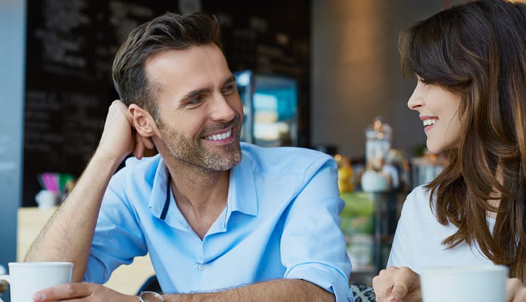 body language of a girl,signs of attraction in body language,understanding female body language,interpretation of girl body language,clues in female body language,non-verbal cues from women,indications of interest through body language,reading signals from a woman body language,deciphering female gestures and movements,physical signs of a girl interest