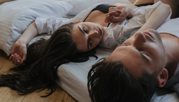 5 Signs He Might Be Losing Interest in You