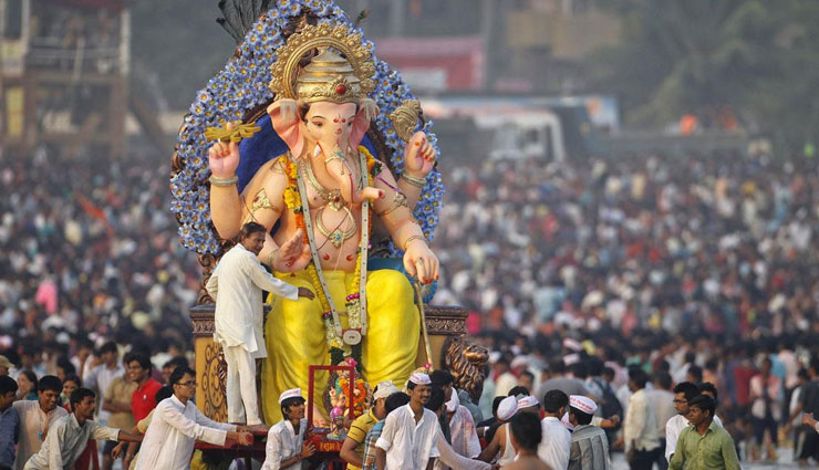 Ganesh Chaturthi 2018 : कलयुग में श्रीगणेश लेंगे धूम्रवर्ण अवतार, जानें कब 
