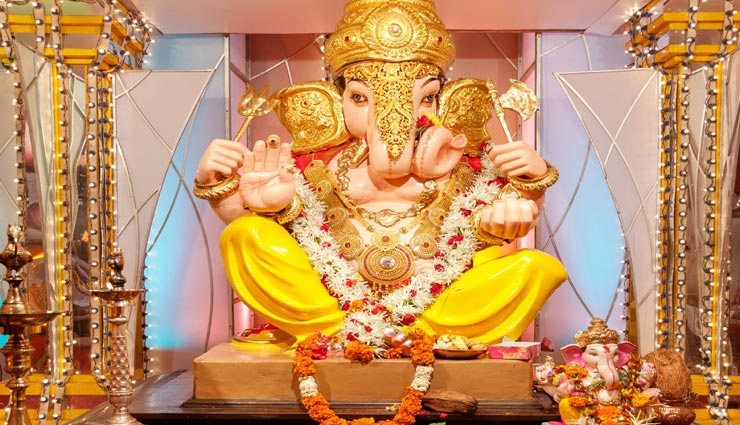 astrology tips,astrology tips in hindi,ganesh chaturthi 2019,ganesh chaturthi special,lord ganesha,ganesha in kalyug,dhumrawarn avatar of ganesha