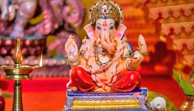 vastu tips,vastu tips in hindi,vastu defects,shortage of money,money in your life