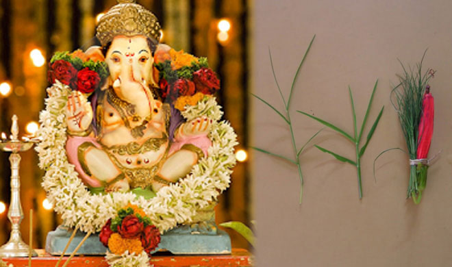 offering grass to lord ganesha,lord ganesha,ganesh chaturthi 2018
