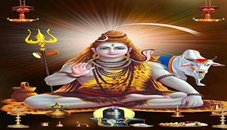 आखिर क्यों नहीं किया जाता हैं शिवलिंग पर चढ़े प्रसाद को ग्रहण, जानें इसके पीछे का कारण