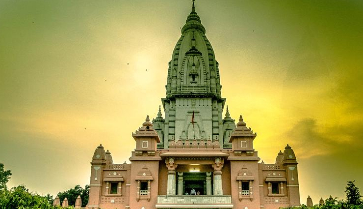 shivratri special,lord shiva temples,famous lord shiva temples in india,temples in india,india,kedarnath temple,uttarakhand,shri amarnath cave temple,jammu and kashmir,lingaraj temple,odisha,shore temple,tamil nadu,baba baidyanath temple,jharkhand,trimbakeshwar temple,maharashtra,mahakaleshwar temple,madhya pradesh,somnath temple,gujarat,tarakeshwar temple,west bengal,kashi vishwanath temple,uttar pradesh,omkareshwar temple,madhya pradesh,mallikarjuna swamy temple,andhra pradesh,brihadeshwara temple,tamil nadu,tungnath mahadev temple,uttarakhand,da parbatia temple,assam,murudeshwar temple,karnataka,vadakkunnathan temple,kerala,ramanathaswamy temple,tamil nadu,baba bhootnath mandir,himachal pradesh,chidambaram nataraja temple,tamil nadu