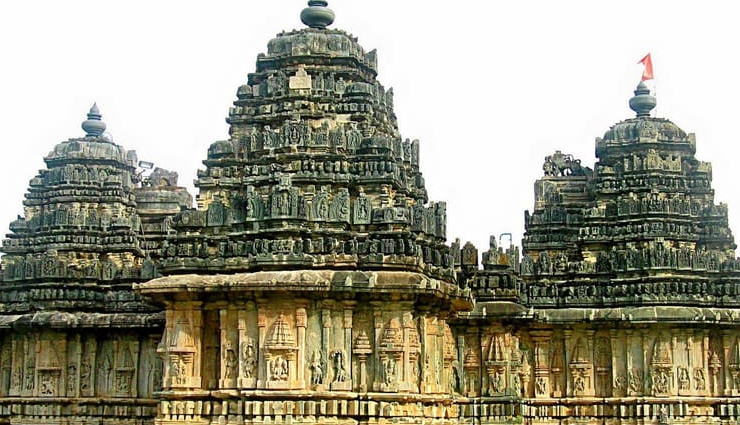 shivratri special,lord shiva temples,famous lord shiva temples in india,temples in india,india,kedarnath temple,uttarakhand,shri amarnath cave temple,jammu and kashmir,lingaraj temple,odisha,shore temple,tamil nadu,baba baidyanath temple,jharkhand,trimbakeshwar temple,maharashtra,mahakaleshwar temple,madhya pradesh,somnath temple,gujarat,tarakeshwar temple,west bengal,kashi vishwanath temple,uttar pradesh,omkareshwar temple,madhya pradesh,mallikarjuna swamy temple,andhra pradesh,brihadeshwara temple,tamil nadu,tungnath mahadev temple,uttarakhand,da parbatia temple,assam,murudeshwar temple,karnataka,vadakkunnathan temple,kerala,ramanathaswamy temple,tamil nadu,baba bhootnath mandir,himachal pradesh,chidambaram nataraja temple,tamil nadu