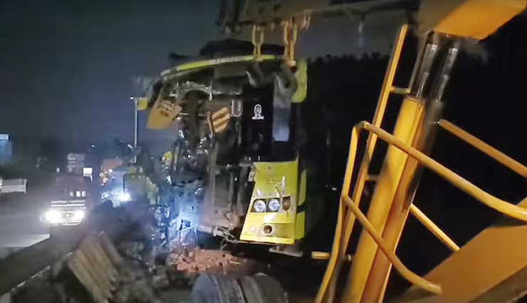 चेन्नई: राजमार्ग पर बस और लॉरी की टक्कर में 2 लोगों की मौत, 10 घायल